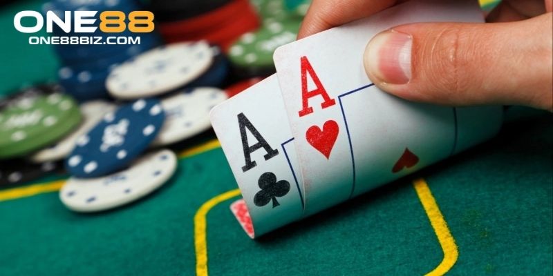 10 tay bài cơ bản trong luật chơi poker